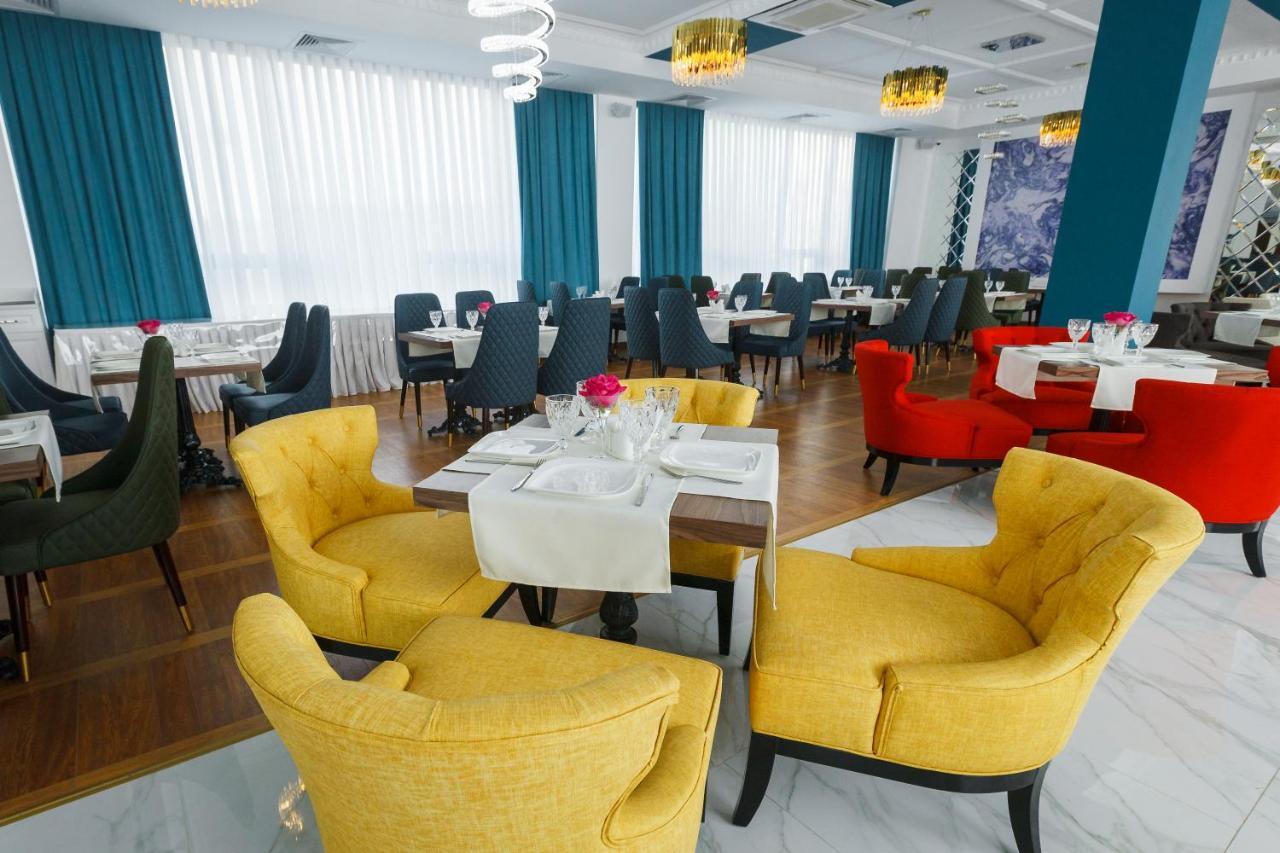 Beluga Hotel Atyrau Exterior photo